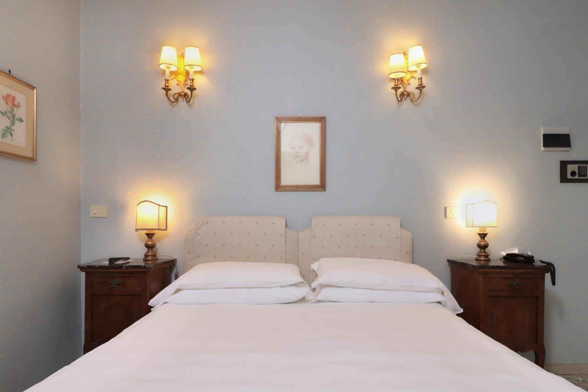 Hotel Hermitage Florens Exteriör bild